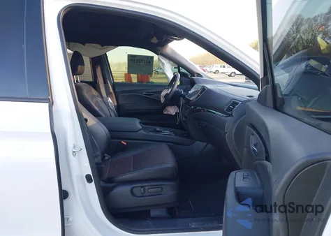 2025 Honda Ridgeline Black Edition z USA, uszkodzony, nr VIN 5FPYK3F89SB012803